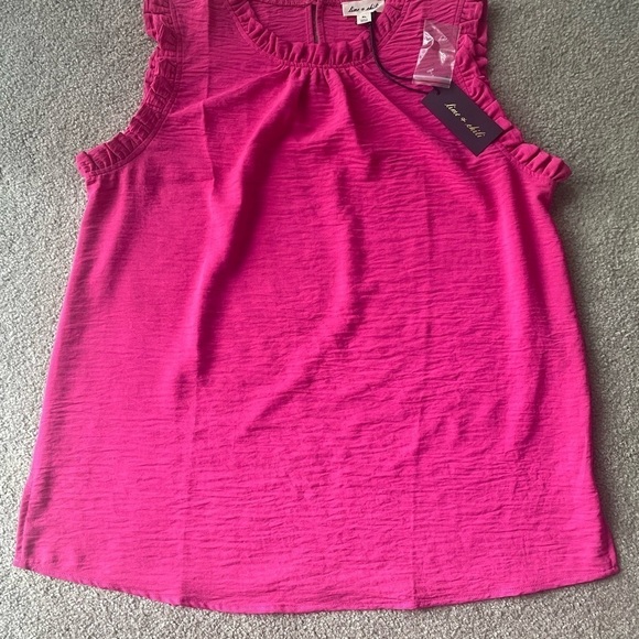 Brand new, size XL, with tags - Picture 2 of 3